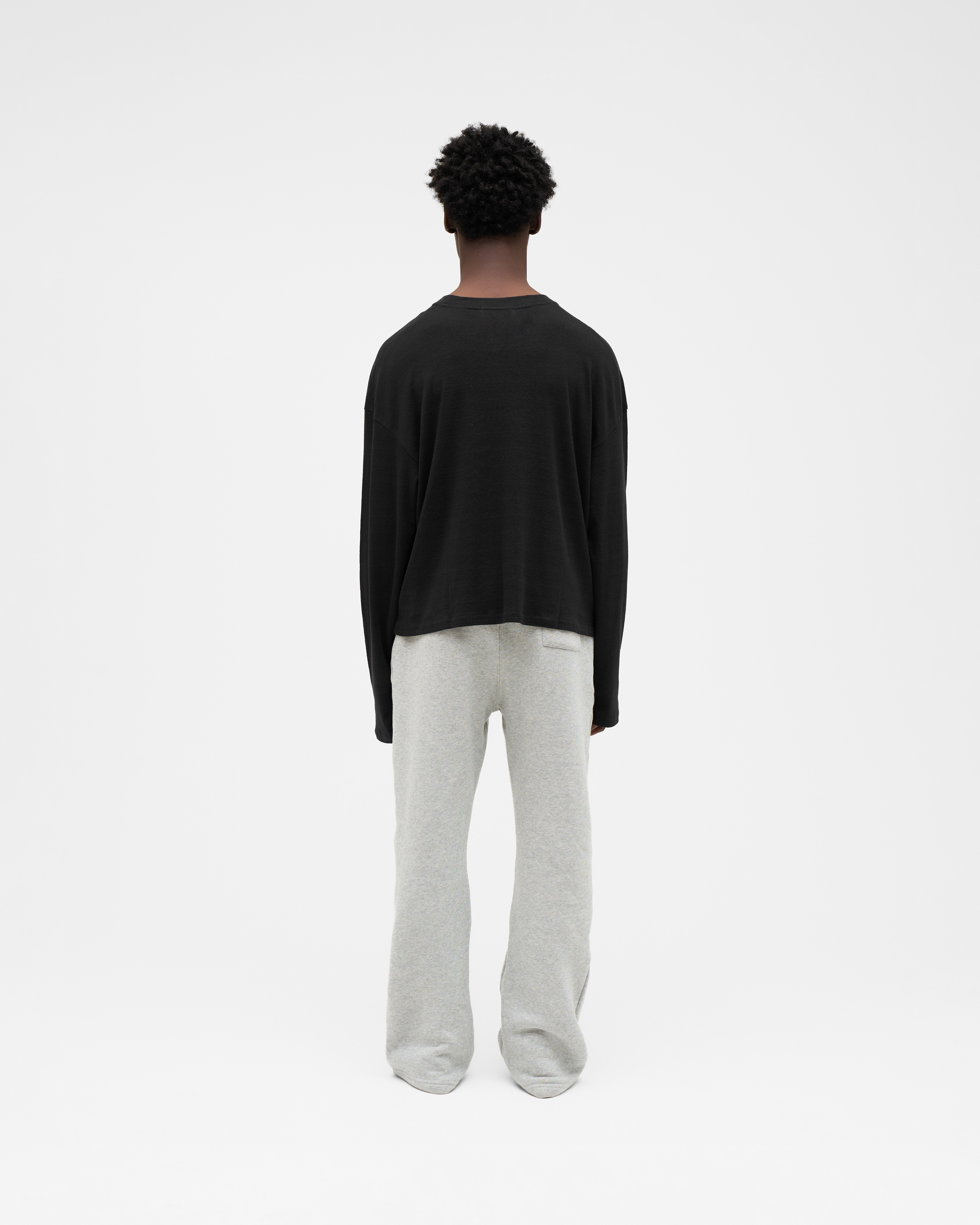 LONG-SLEEVE CROP